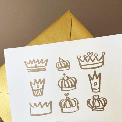 10 Recycling-Grußkarten mit goldenen Umschlägen: Kronen für alle
