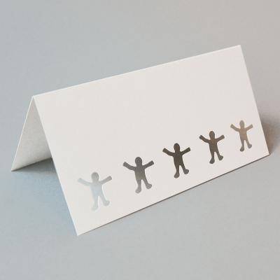 weiße Recycling-Grußkarte: 5 gestanzte Figuren