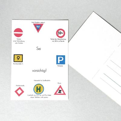 Verkehrszeichen-Postkarte: Sei vorsichtig!