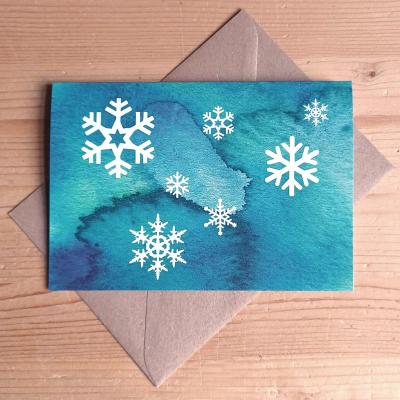 10 Recycling-Weihnachtskarten mit braunen Umschlägen: Schneeflocken