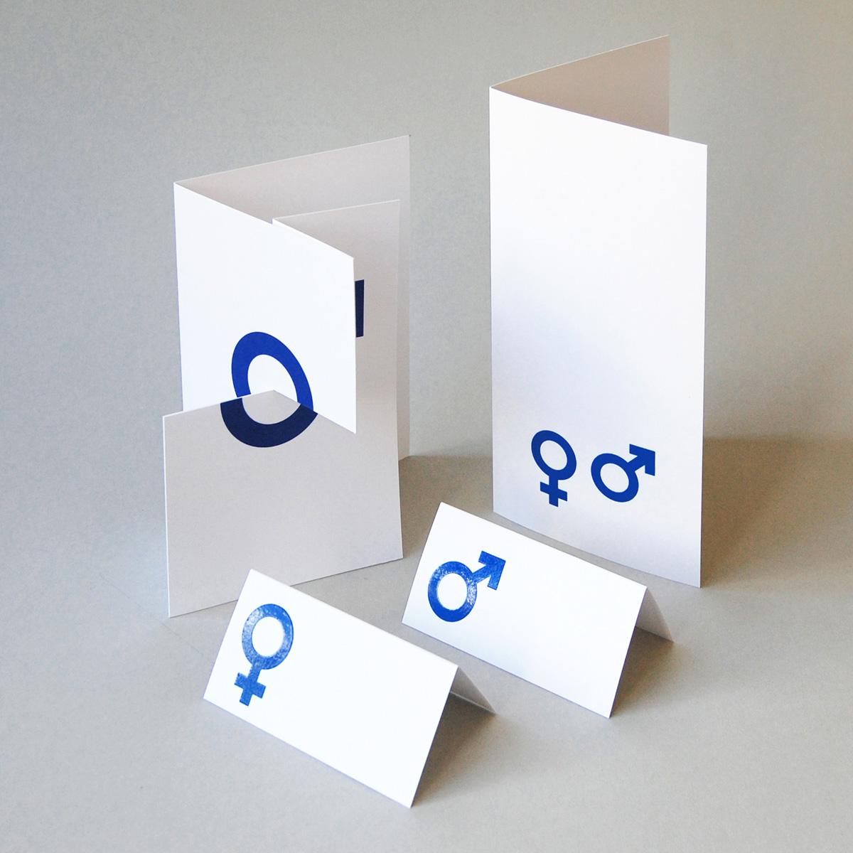 blau gedrucktes Hochzeitskartenset: Zeichen für Mann und Frau