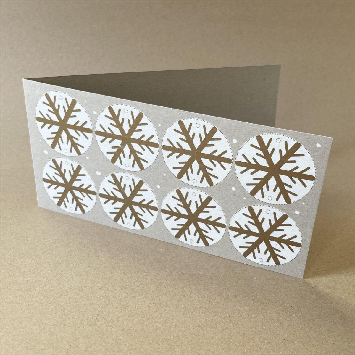 Recycling-Weihnachtskarte: Schneegestöber