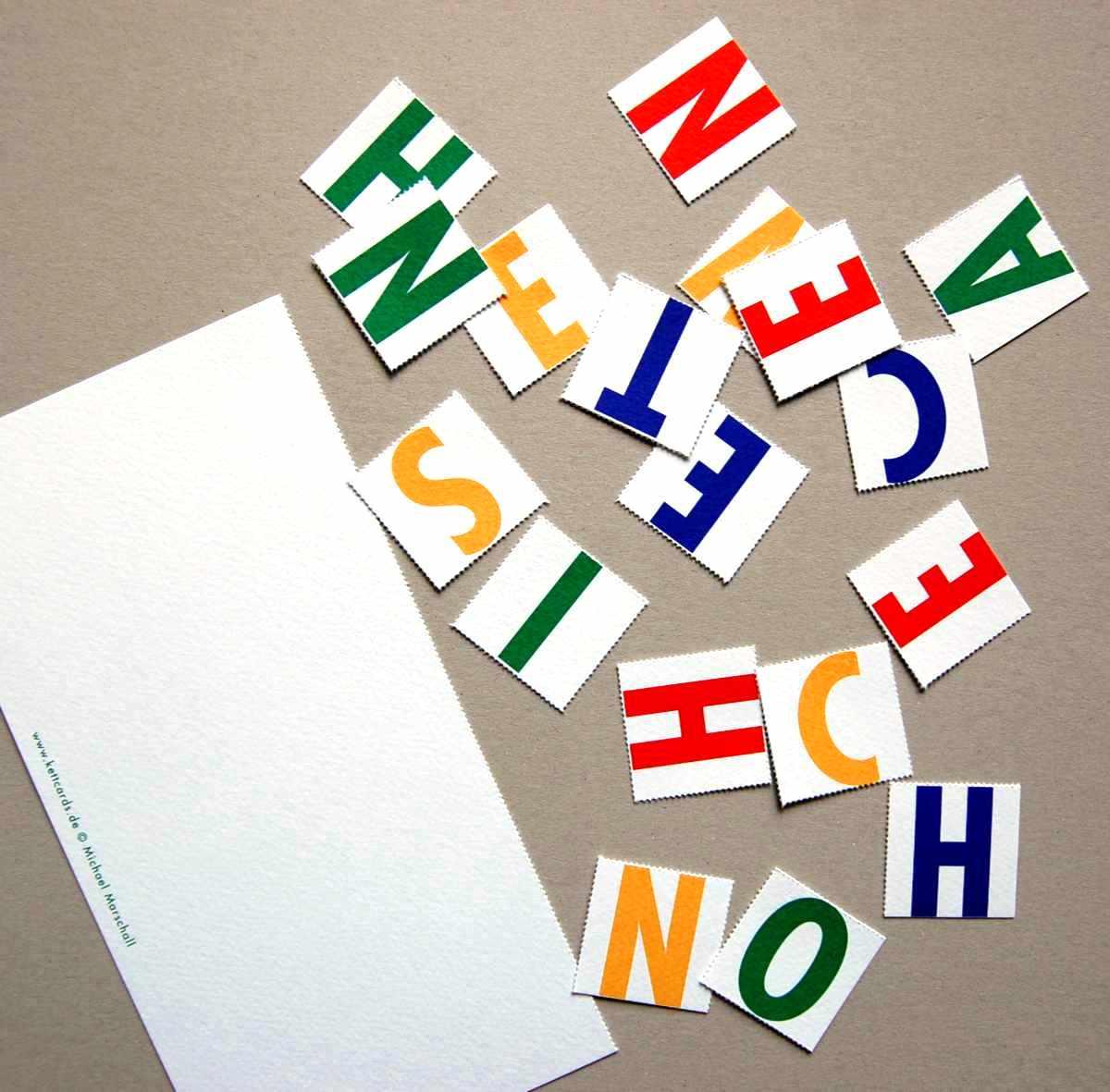 Weihnachtskarte mit Buchstabenpuzzle: SCHOENE WEIHNACHTEN