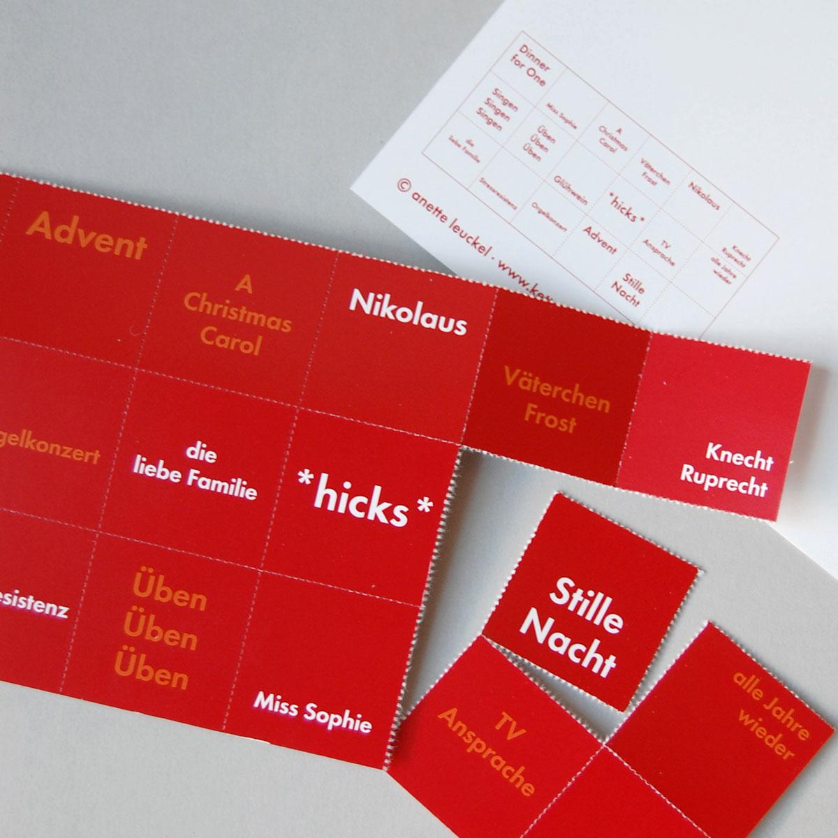 10 rote Weihnachtskarten mit weißen Umschlägen: Paare finden